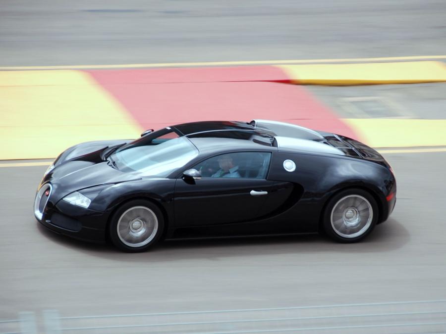  Bugatti Veyron 16.4 2005 года  (фото 94 из 98)